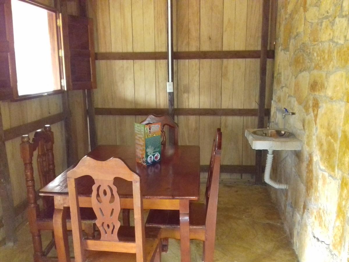 Hotel Nueva Alianza Frontera Corozal Luaran gambar